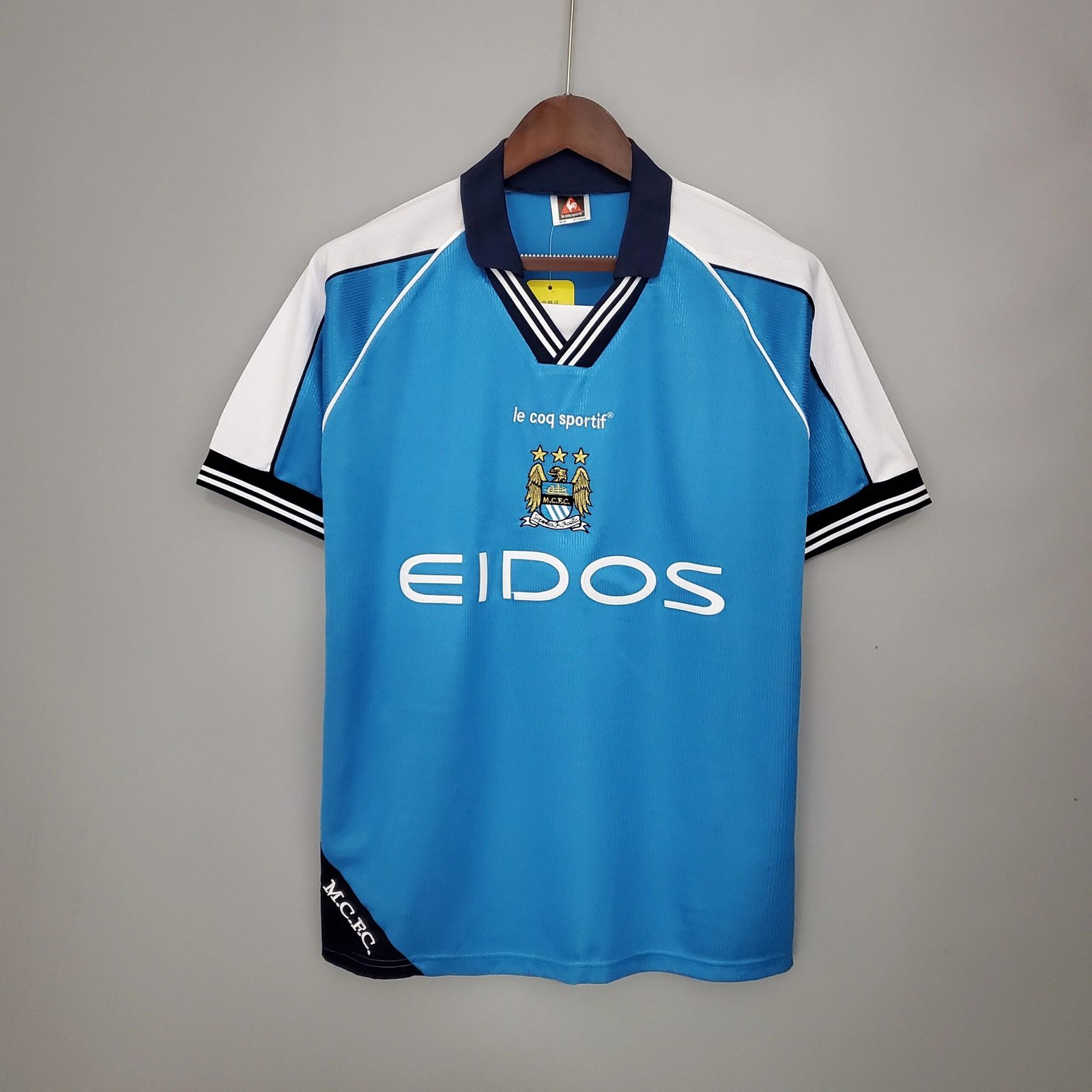 曼城-1999-2000-赛季主场球衣_-scaled-1.jpg Manchester City's 1999-2000 home shirt - Image 1