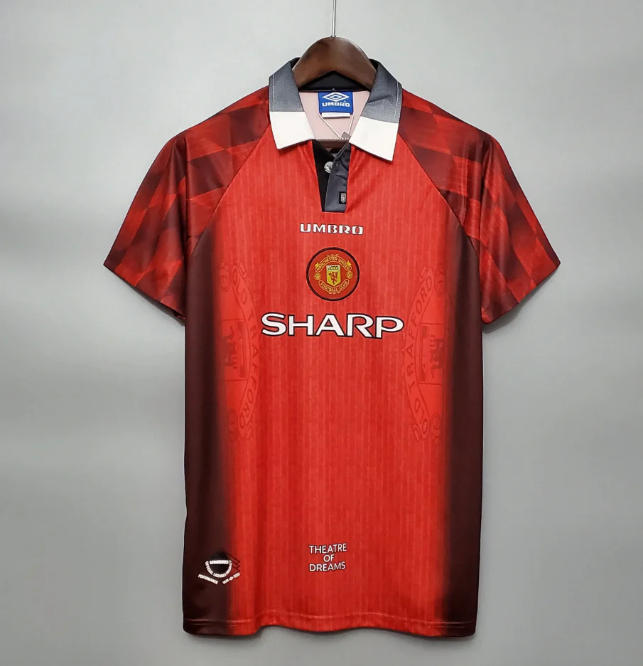 曼联-1996-1997-主场球衣-3.png Manchester United 1996-1997 home shirt - Image 1