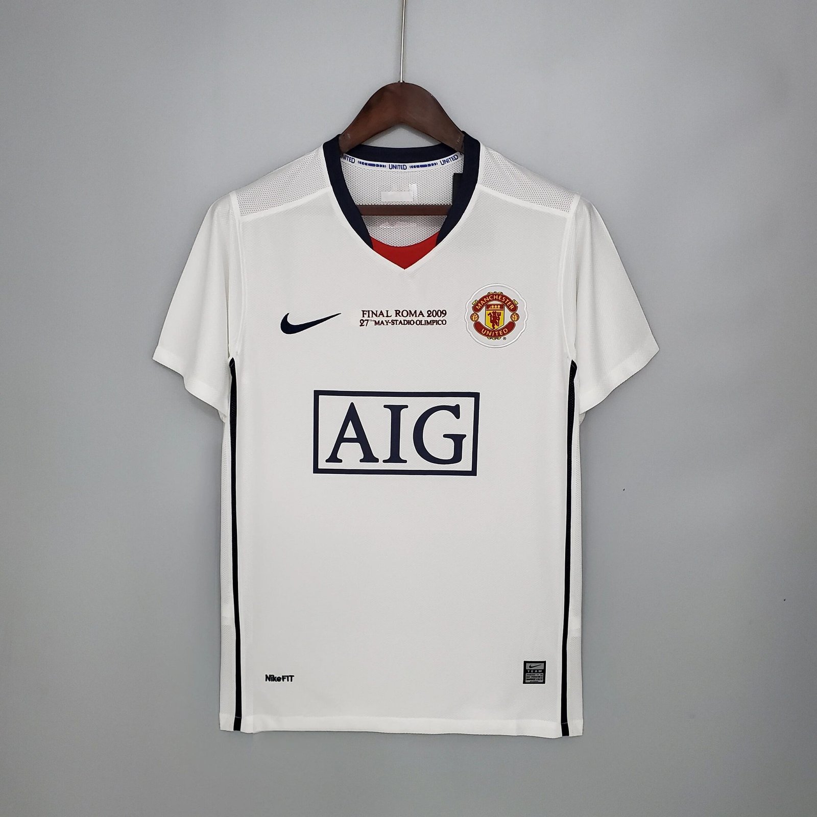 曼联-2008-2009-赛季欧冠决赛-scaled-1.jpg Manchester United's 2008-2009 Champions League final - Image 1
